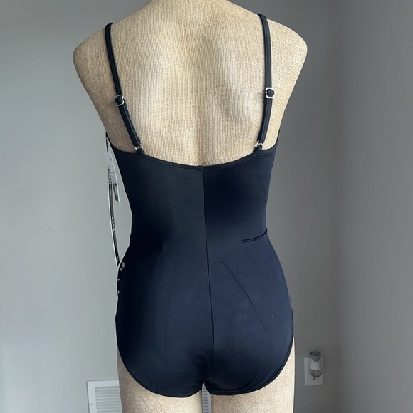 Magicsuit Biarritz Hailey Soft Cup Wrap One Piece Swimsuit size 8 - Picture 3 of 7